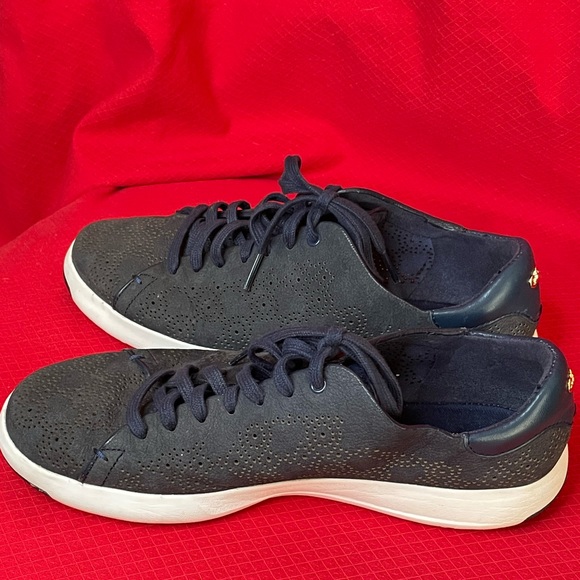 👟 Cole Haan Women’s Navy Blue Perforated Comfy Sneakers. Leather upper. 👟 - Picture 8 of 12
